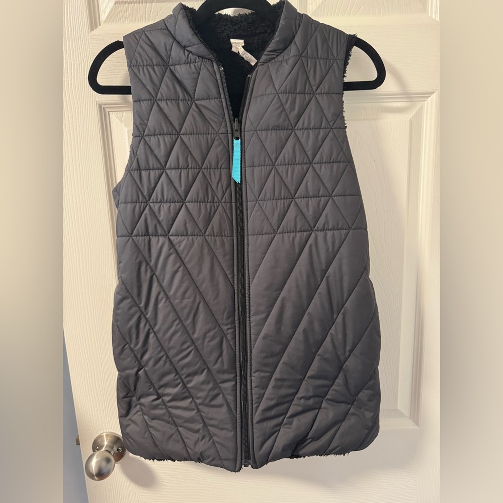 Girls Ivivva Black Reversible Vest Size 14